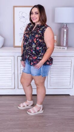 Serene Love Top *Final Sale* 9 Serene Love Top *Final Sale* -STACCATO Sale Store 82hqkCJadkGO0kPIzNtkXHTNLE8ilauLh4fmv5IJ