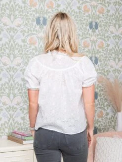 Embroidery Fabric Lightweight Button Down Mock-neckline Short Sleeves Top | S-XL -STACCATO Sale Store 993cf6a0400f1077632093b1210a1e9f