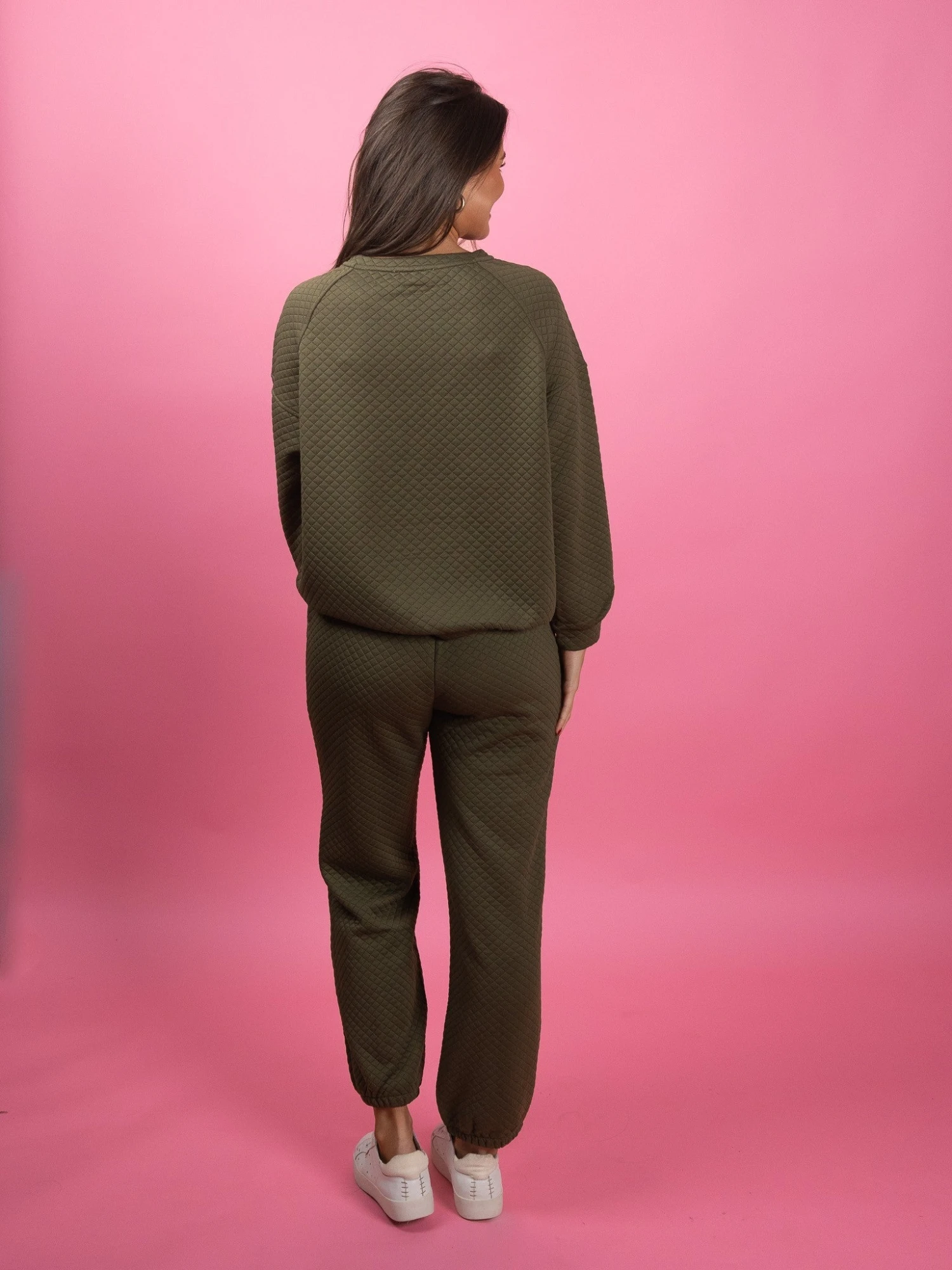 Luxe Lounge Quilted Long Sleeve Crew Pullover | S - 3XL 5 Luxe Lounge Quilted Long Sleeve Crew Pullover | S - 3XL - Image 4