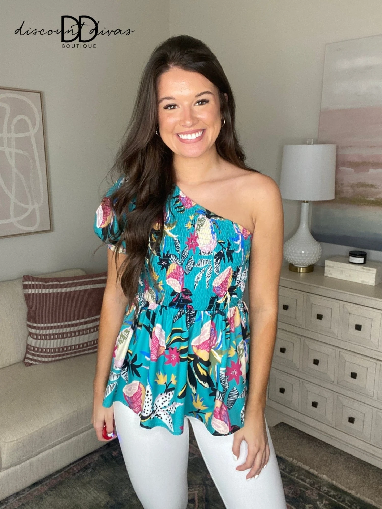 So Stylish Top *Final Sale* 3 So Stylish Top *Final Sale*