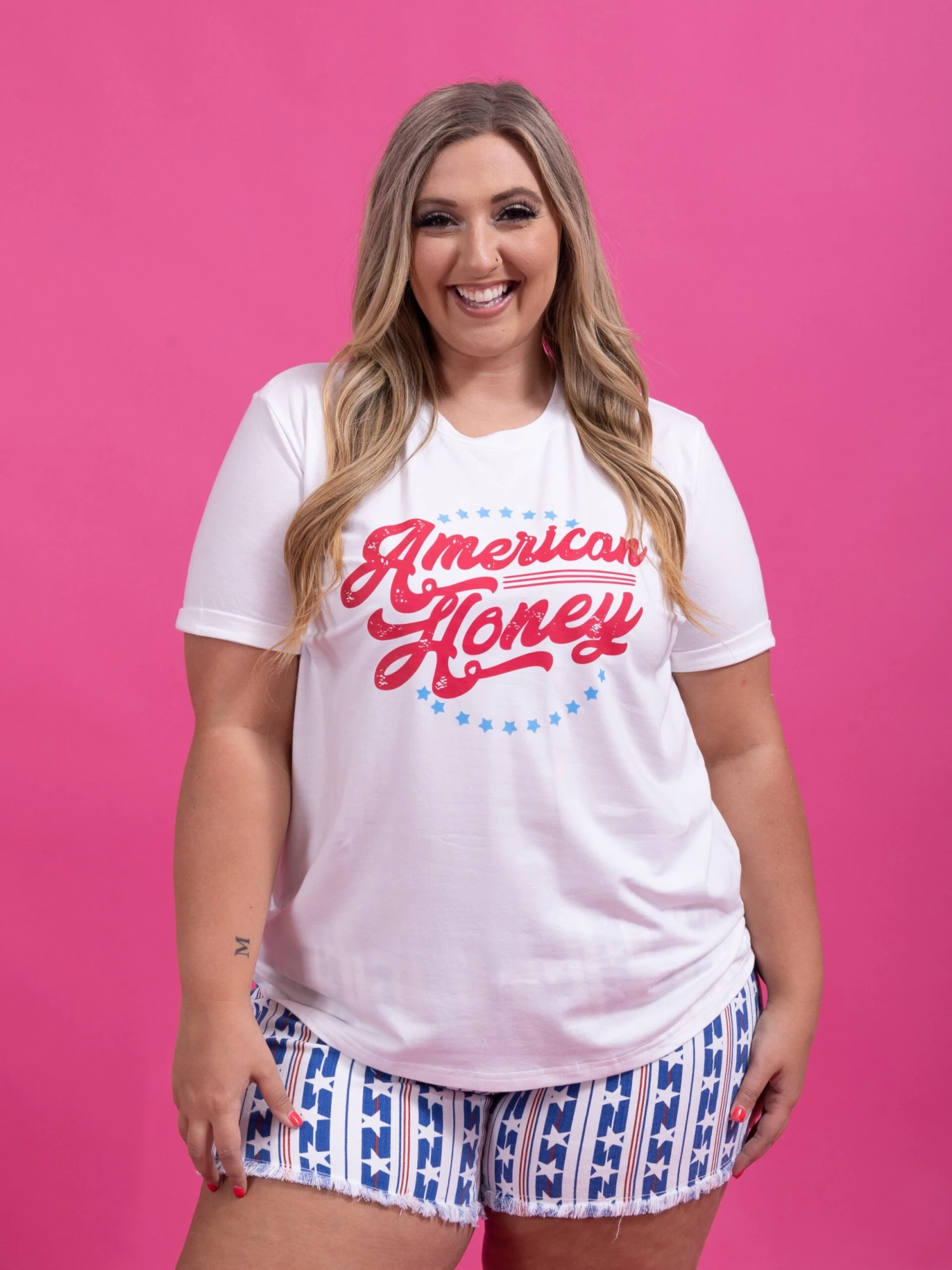 American Honey Short Sleeve Graphic Tee | S - 2XL 3 American Honey Short Sleeve Graphic Tee | S - 2XL