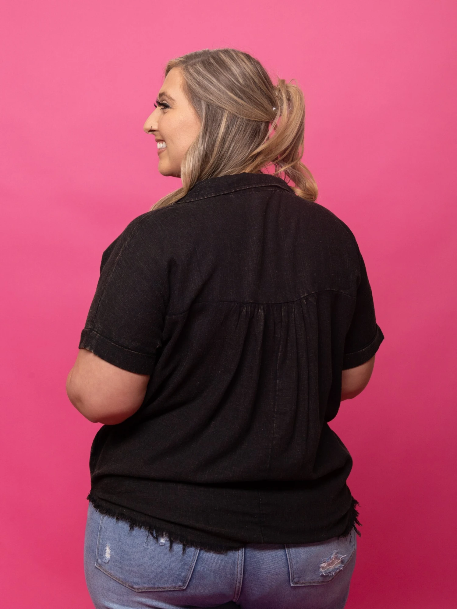 Zenana Washed Linen Raw Edge Short Sleeve Collared Shirt | S - XL Set W/ Sku50368 10 Zenana Washed Linen Raw Edge Short Sleeve Collared Shirt | S - XL Set W/ Sku50368 - Image 8