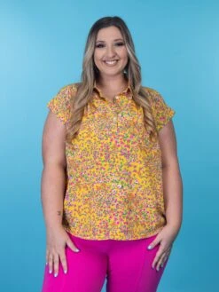 Emily Wonder Button Up Floral Short Sleeve Collared Top | S - 3X